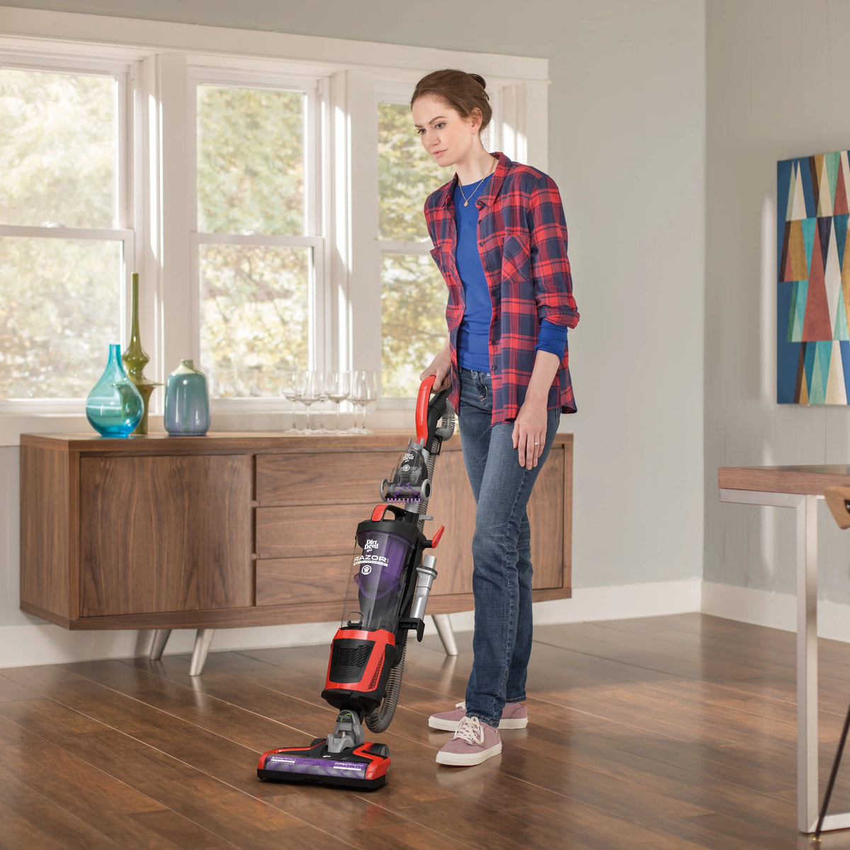 Bagless Upright Vacuum Z242192