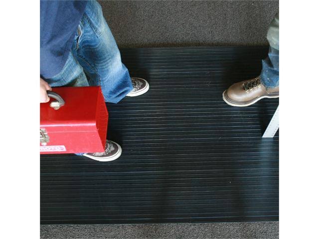Black Composite Rib Rubber Floor Mat R250843
