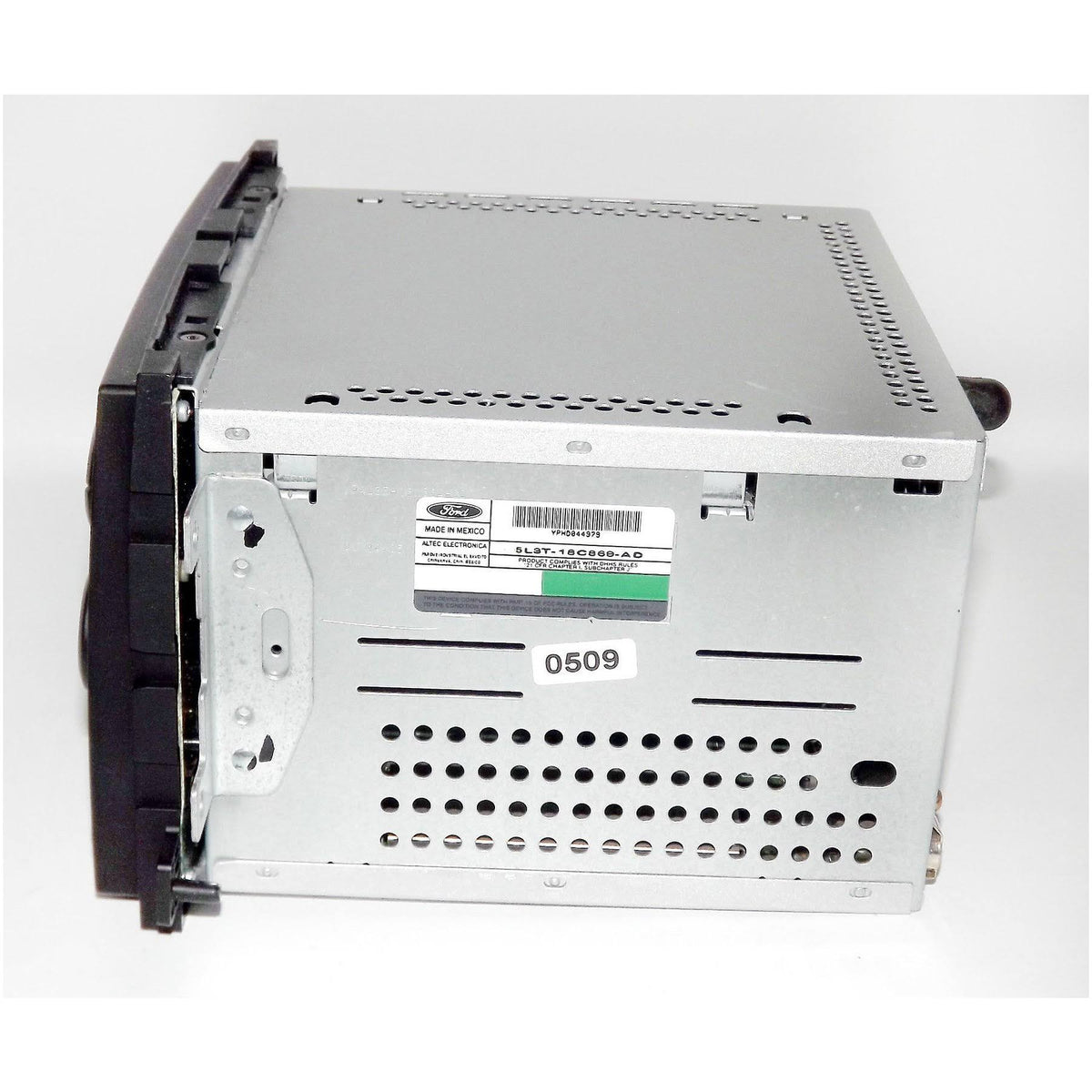Black Radio Am FM CD Player with AUX Input Y254581