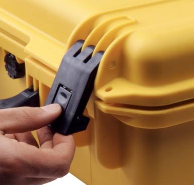 Yellow Shipping Case O828