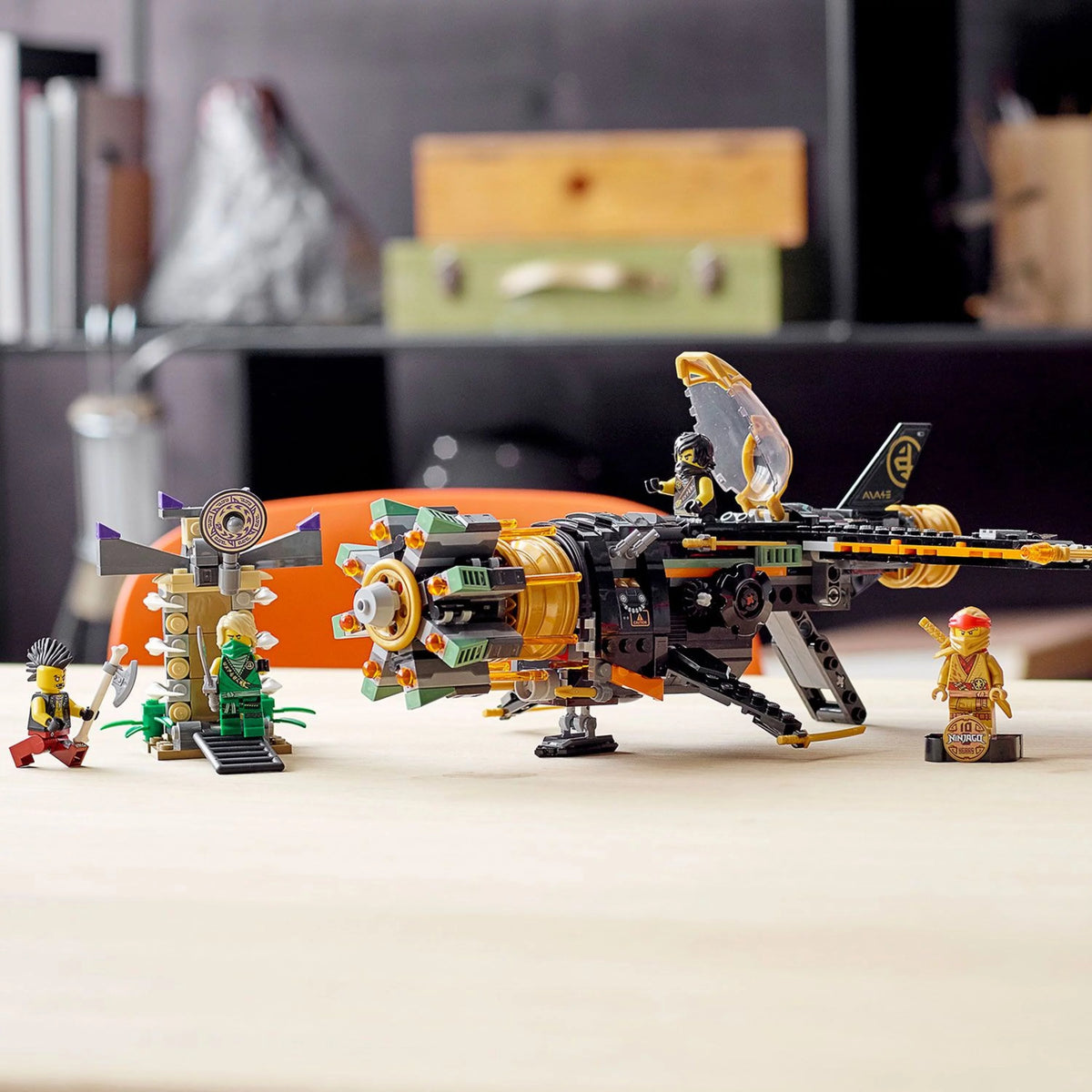 449 Pieces Airplane Toy Featuring Collectible Figurines Q800467