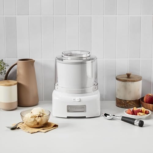 White 1.5 Quart Ice Cream Maker M1568