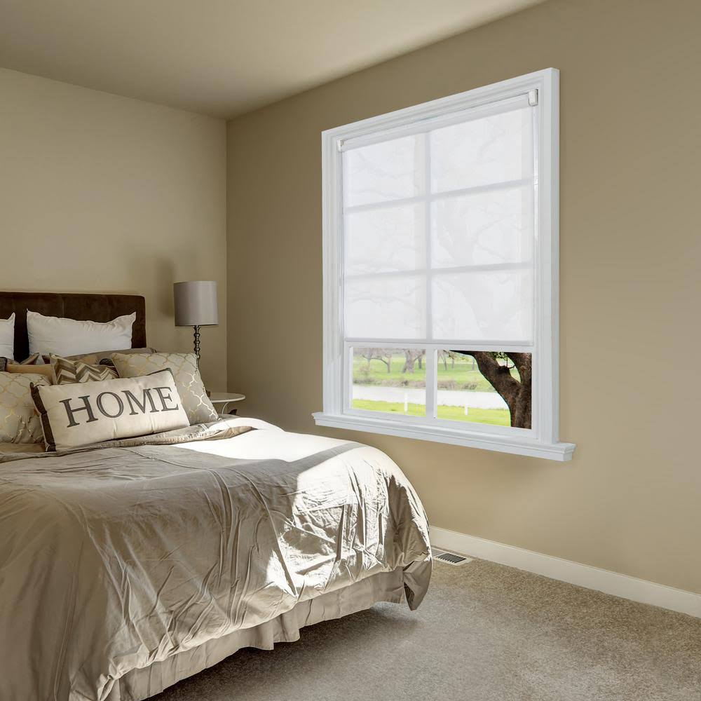 White 47x22 Distressed FW Blind O927